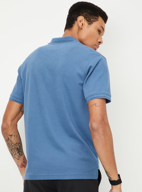 Men Solid Regular Fit Polo T-shirt