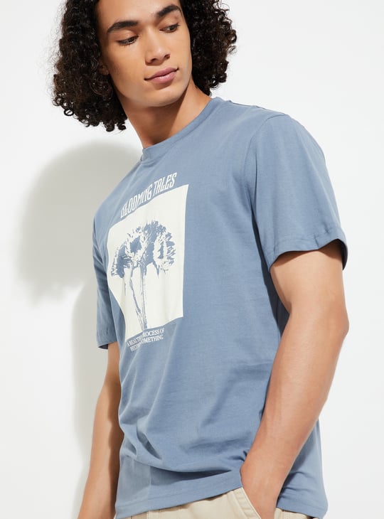 URB_N Men Graphic Chest Print T-shirt
