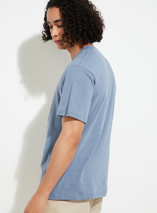 URB_N Men Graphic Chest Print T-shirt