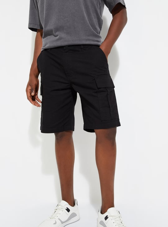URB_N Men Checked Cargo Shorts