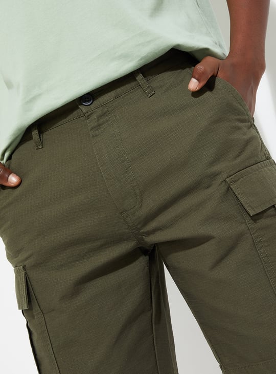 URB_N Men Checked Cargo Shorts