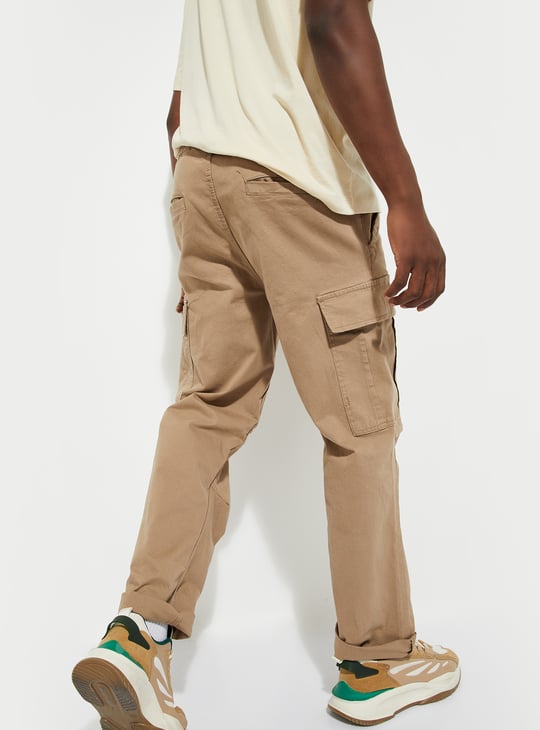URB_N Men Solid Cargo Trousers