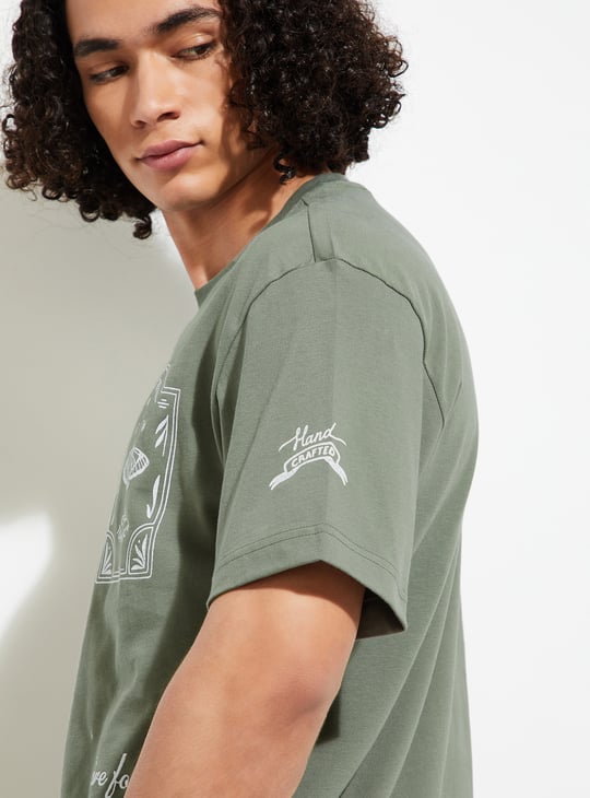 URB_N Men Graphic Printed Oversized T-shirt