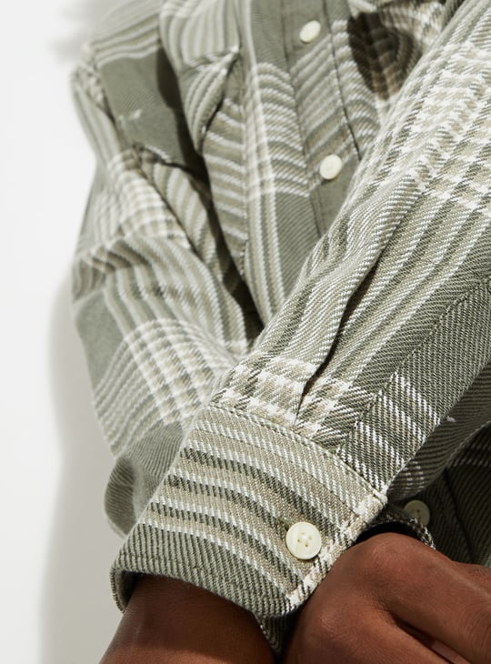 URB_N Men Oversized Checked Shacket