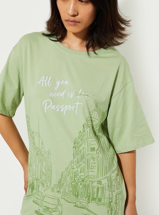 URB_N Women Oversized Graphic Printed T-shirt