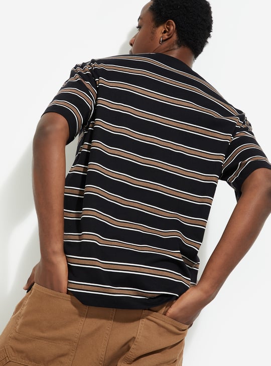 URB_N Men Oversized Striped T-shirt
