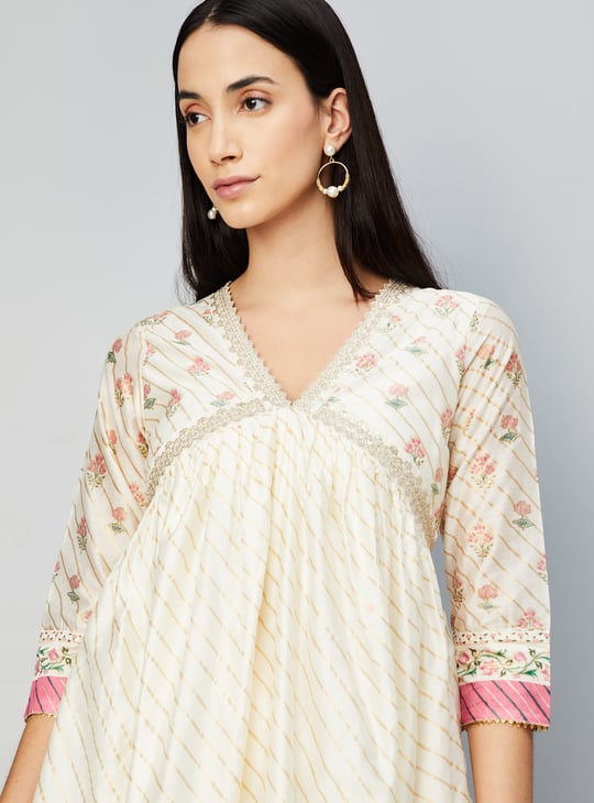 Women Printed Aaliya Cut Flared Kurta
