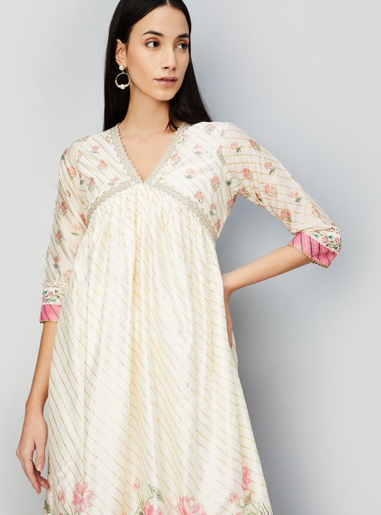 Women Printed Aaliya Cut Flared Kurta