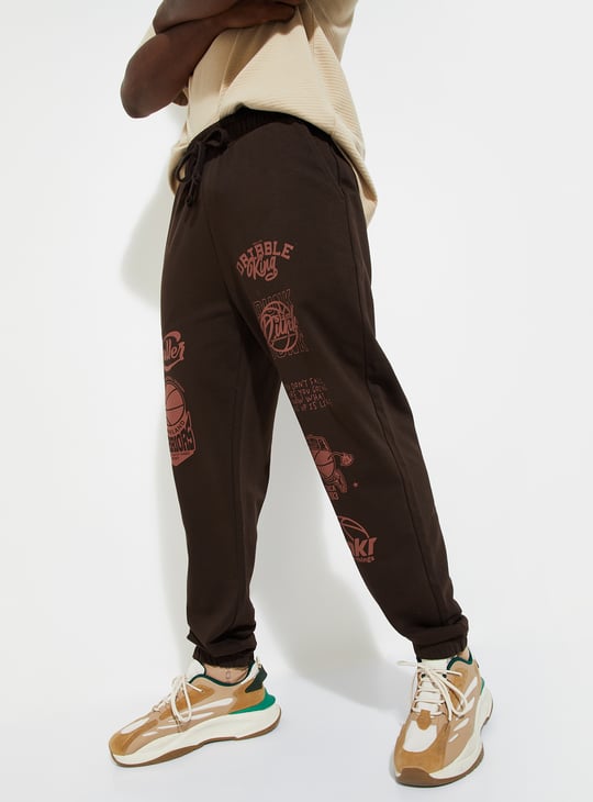 Men Graphic Printed Athleisure Joggers