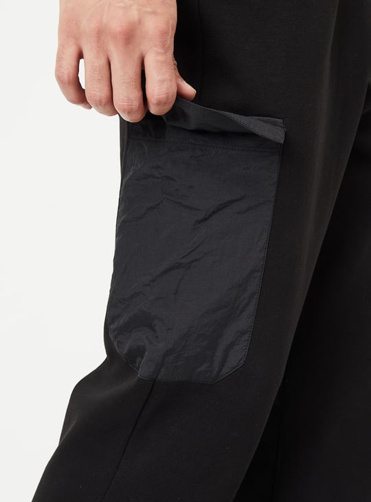 Men Solid Athleisure Cargo Joggers