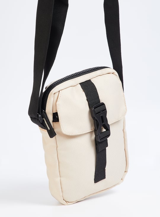 Men Solid Crossbody Bag