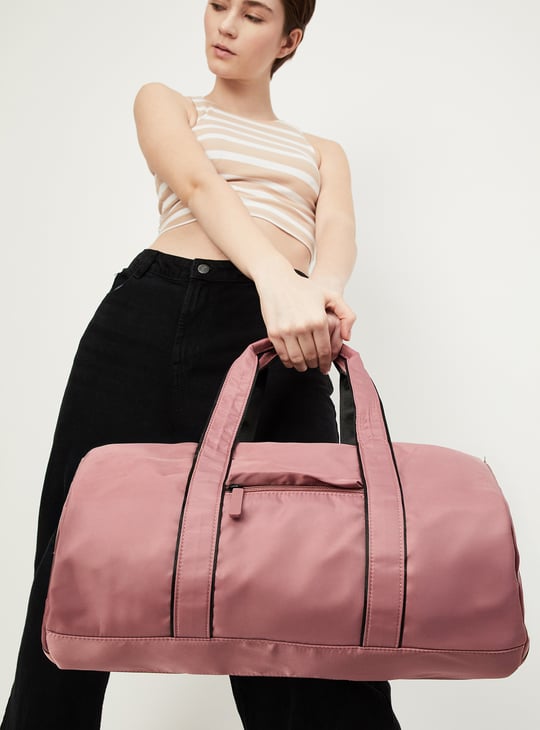 Women Solid Duffle Bag