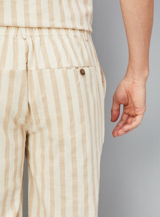 Men Striped Drawstring Waist Pants