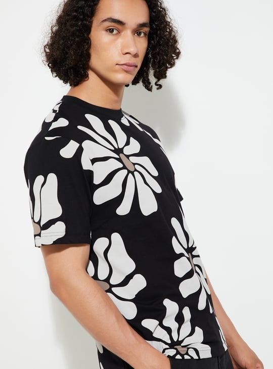 URB_N Men Floral Printed T-shirt