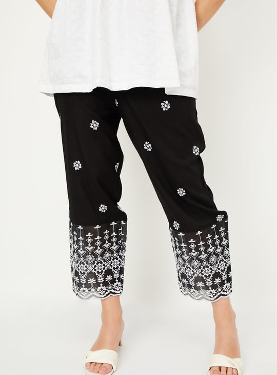 Women Embroidered Straight Pants