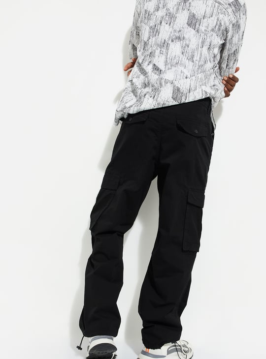 URB_N Men Relaxed Fit Parachute Cargo Pants Black Solid