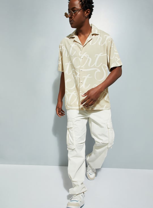 URB_N Men Relaxed Fit Parachute Cargo Pants Off White Solid