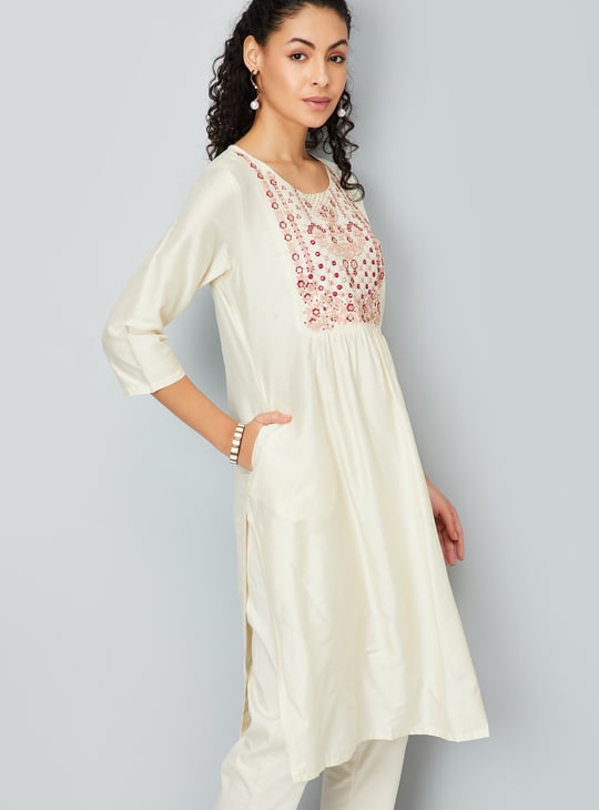 Women Embroidered Yoke Straight Kurta | Embroidered