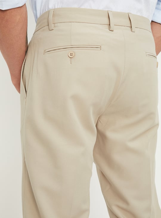 Men Slim Fit Solid Formal Trousers