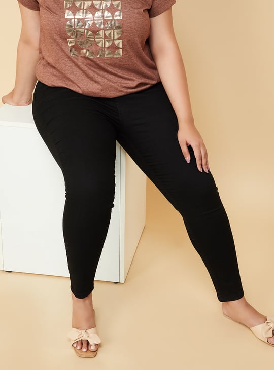 Women Solid Skinny Fit Jeans