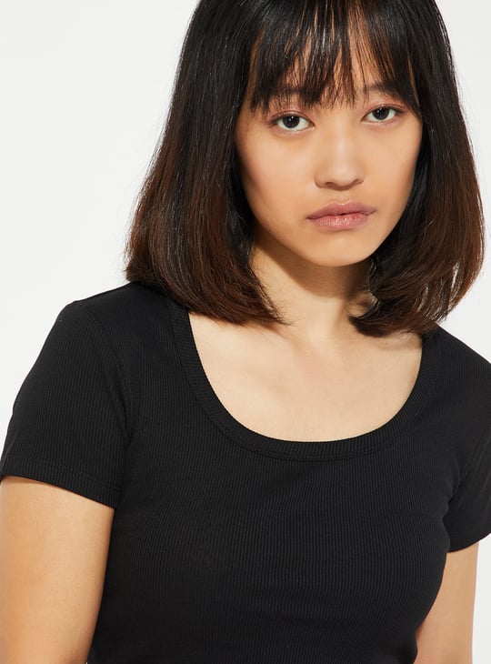 URB_N Women Ribbed Crop Top