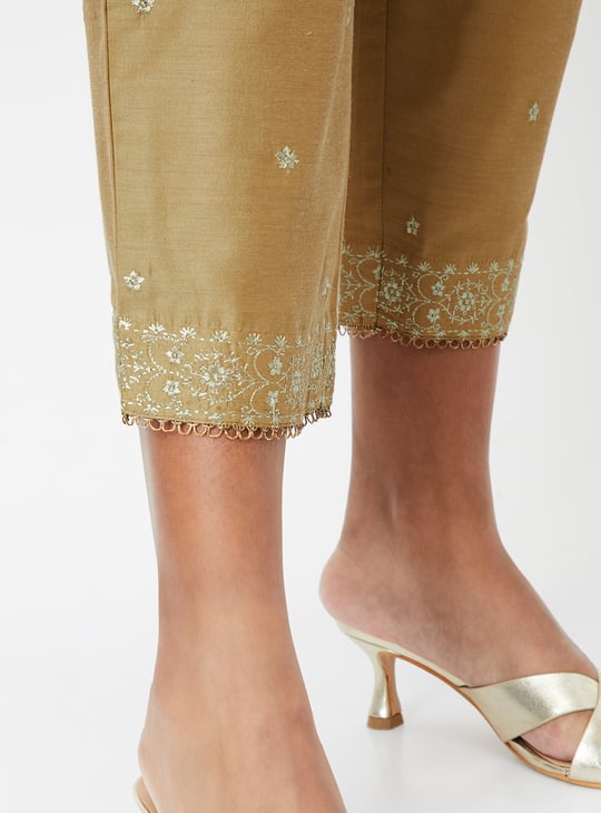 Women Embroidered Straight Pants