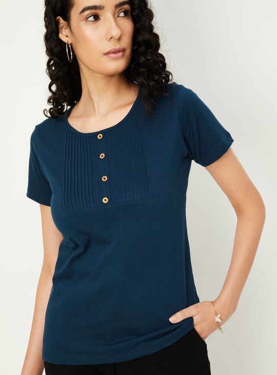 Women Pintuck Yoke Top