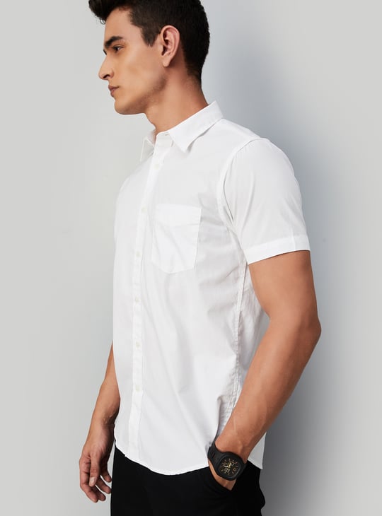 Men Slim Fit Solid Casual Shirt