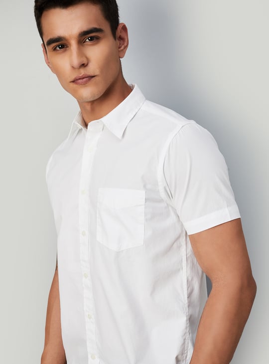 Men Slim Fit Solid Casual Shirt