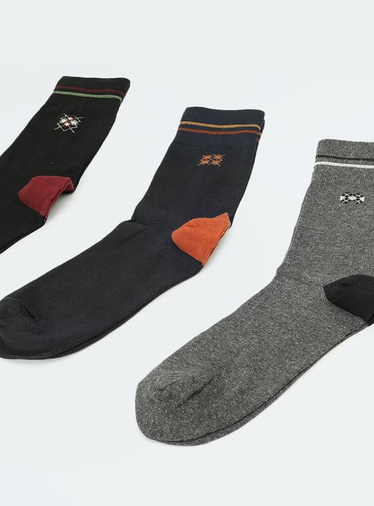 Men Colourblocked Crew Length Socks - Pack of 3