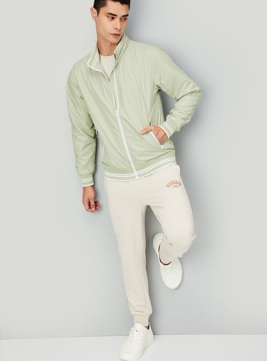 Men Striped Trim Lightweight Active Jacket