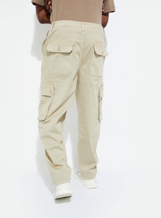 URB_N Men Relaxed Fit Cargo Trousers