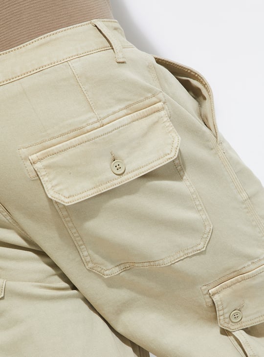 URB_N Men Relaxed Fit Cargo Trousers