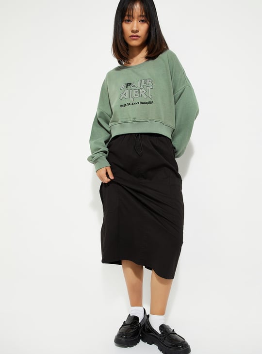 URB_N Women Printed Boxy Cropped Sweatshirt