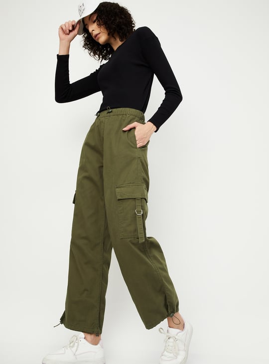 Women Solid Cargo Parachute Jeans