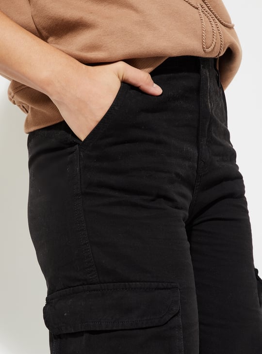 URB_N Women Relaxed Fit Solid Cargo Trousers