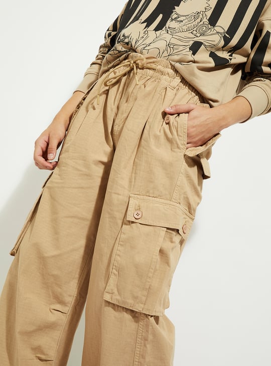 URB_N Women Solid Parachute Pants with Cargo Pockets