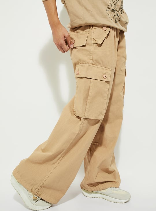 URB_N Women Solid Parachute Pants with Cargo Pockets