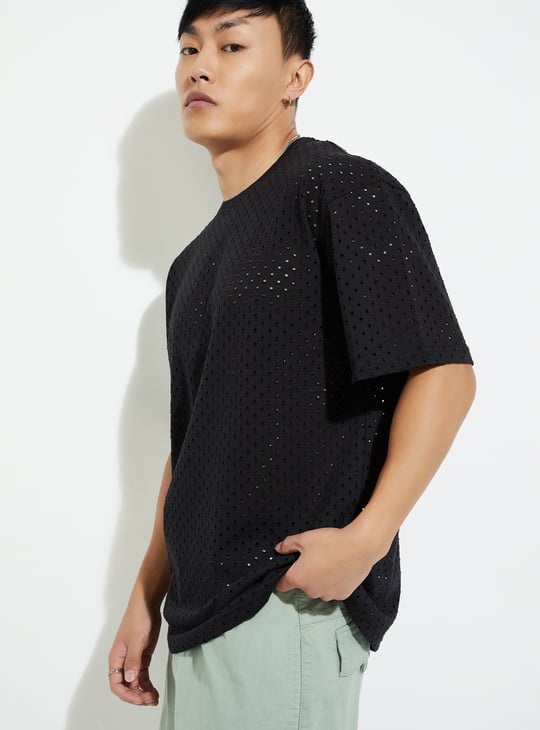 URB_N Men Oversized Cut-Out T-shirt