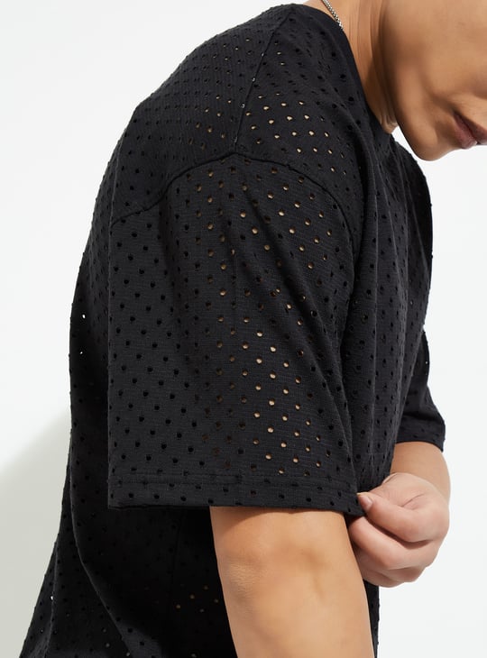 URB_N Men Oversized Cut-Out T-shirt