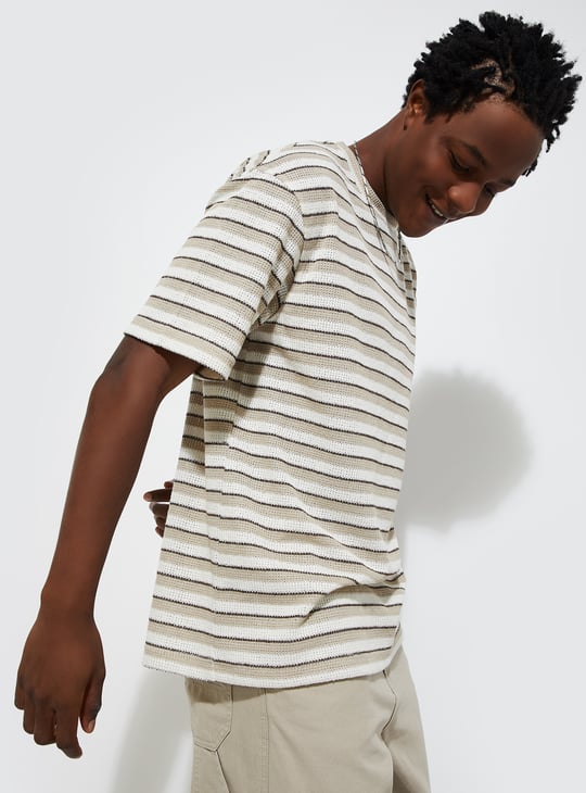 URB_N Men Relaxed Fit Striped T-shirt