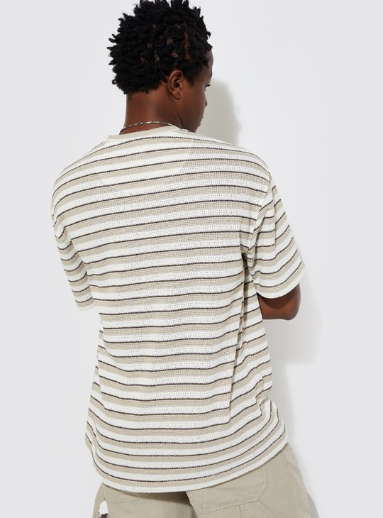 URB_N Men Relaxed Fit Striped T-shirt