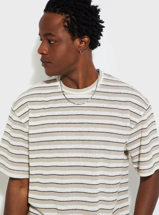 URB_N Men Relaxed Fit Striped T-shirt