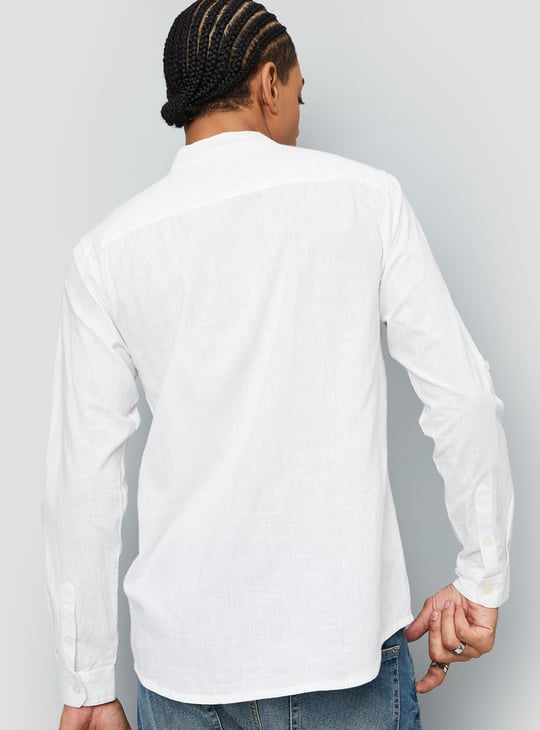 Men Embroidered Slim Fit Kurta