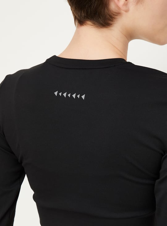 Women Solid Sports Crop Top