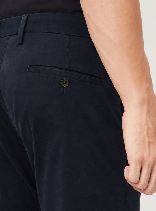 Men Slim Fit Solid Flexi Waist Chinos