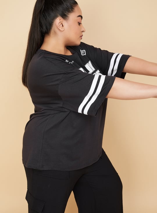 Women Oversized Graphic Sports T-shirt
