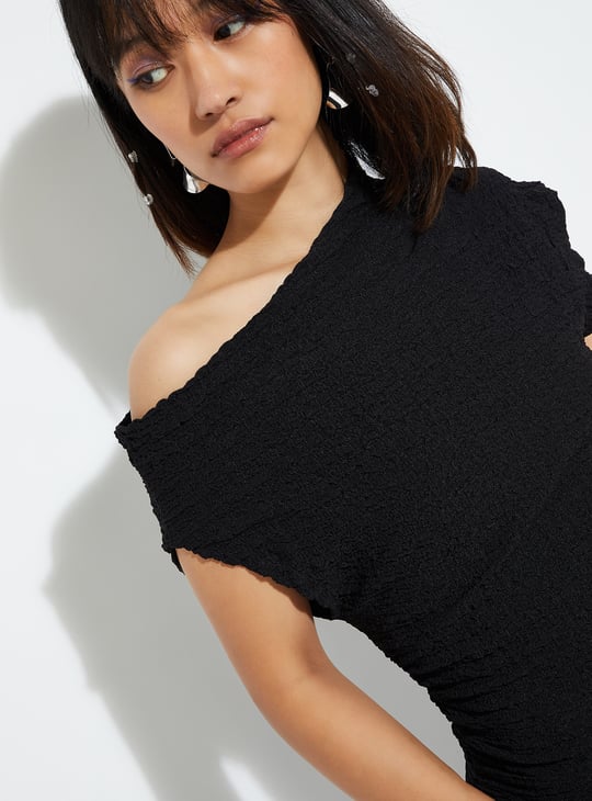 Buy ALAYA F x URB_N Women Textured One-Shoulder Top Online Buy ALAYA F x URB_N Women Textured One-Shoulder Top Online