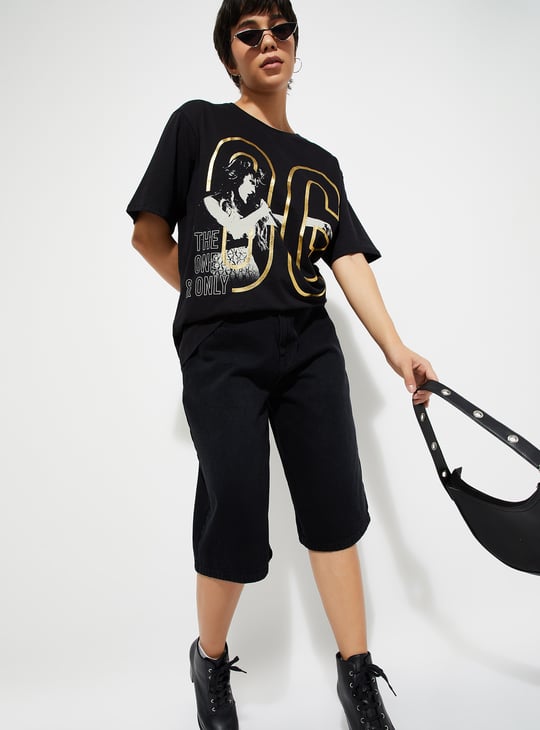 URB_N Women Oversized Graphic Printed T-shirt