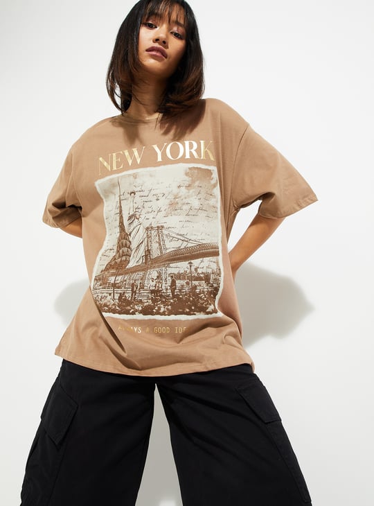 URB_N Women Oversized Graphic Printed T-shirt